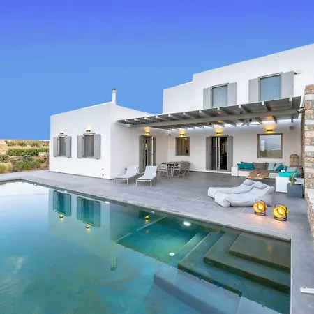 Cactilia In Punda Paros For 8 With Private Pool