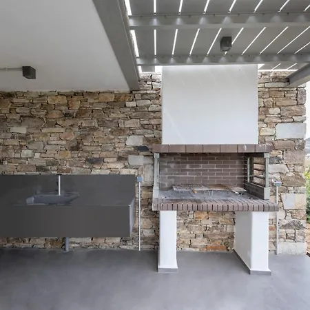 Villa Cactilia In Punda Paros For 8 With Private Pool