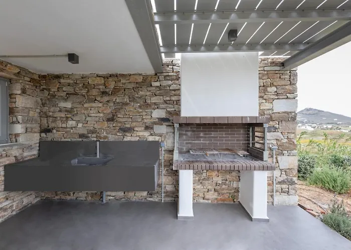 Villa Cactilia In Punda Paros For 8 With Private Pool